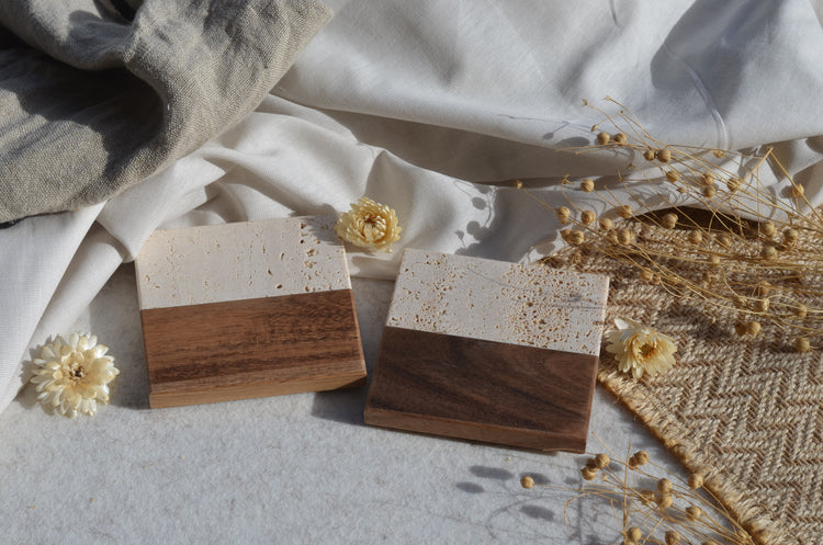 Untersetzer | Travertin oder dunkle Marmor-Holz-Untersetzer | Handgefertigt | Geschenk
