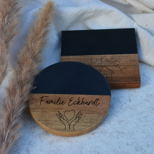 Individuell gravierte Untersetzer Zuhause | Travertin/dunkle Marmor-Holz-Untersetzer | Handgefertigt | Familie | Geschenk | Gastgeschenk