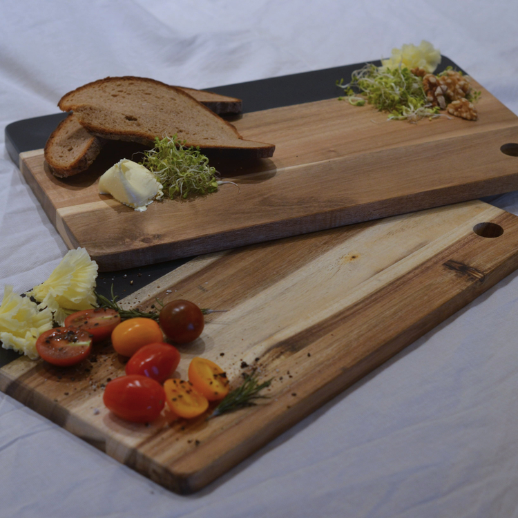 Personalisiertes Servierbrett in Marmor & Holz  | Handgefertigt | Geschenk | Einzug | Hochzeit | Eckiges Brettchen | Griff | Griffloch