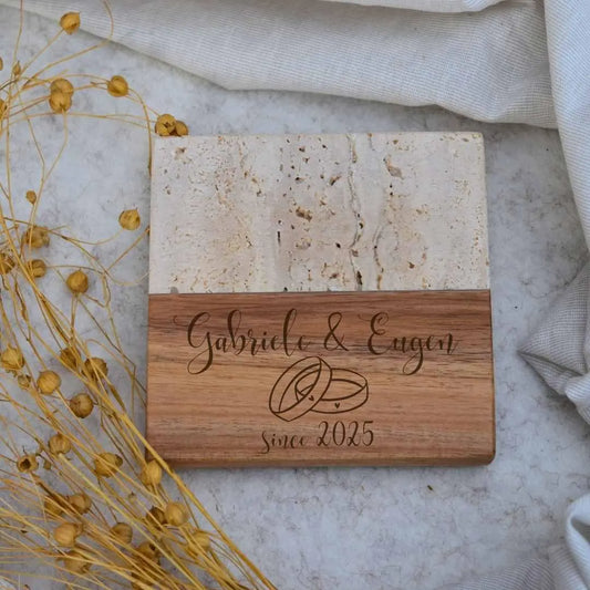 Individuell gravierte Hochzeit Untersetzer | Travertin/dunkle Marmor-Holz-Untersetzer | Handgefertigt | Hochzeit |Geschenk | Gastgeschenk