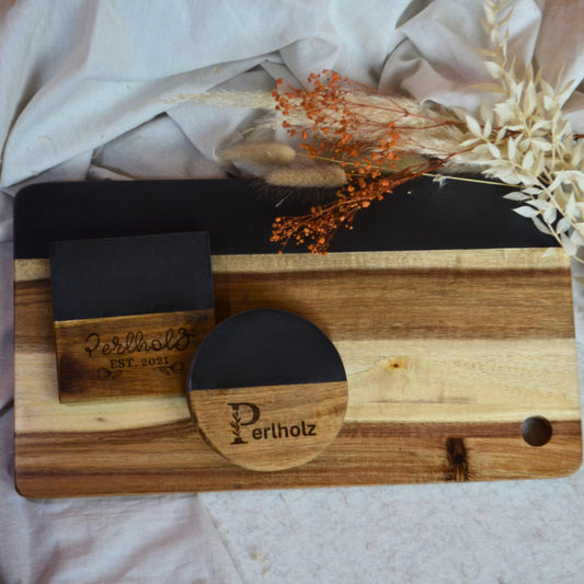 Personalisierbares Set: Brettchen & Untersetzer aus dunklem Marmor und Holz | Gravur | Geschenk | Housewarming | Hochzeit | Handarbeit